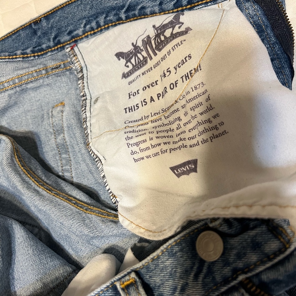 Levi 505 light wash denim jeans